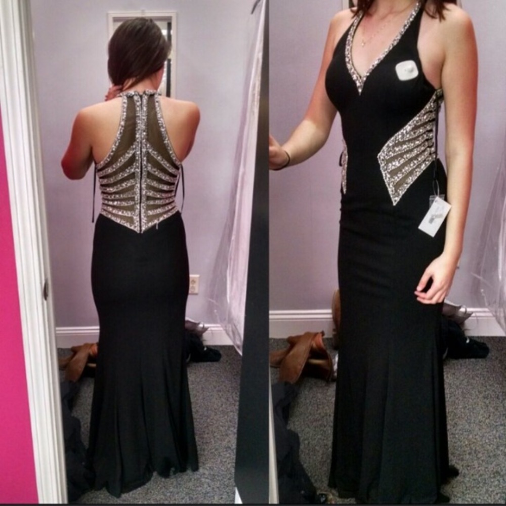 Black prom dress
